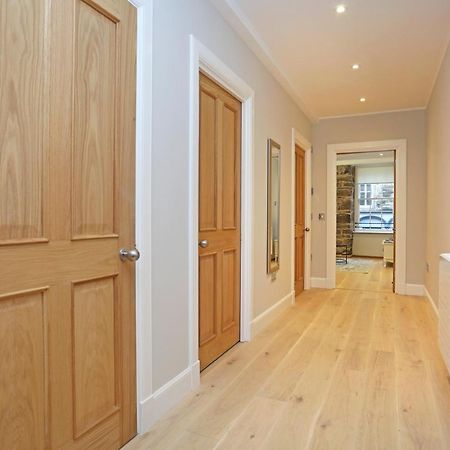 Joivy Refurbished Home On The Royal Mile Edinburgh Bagian luar foto