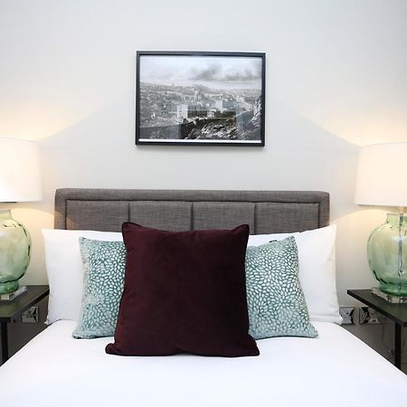 Joivy Beautiful 2 Bed Flat On The Royal Mile Apartment Edinburgh Bagian luar foto