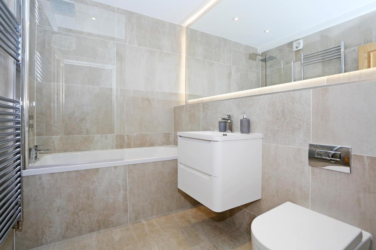 Joivy Refurbished Home On The Royal Mile Edinburgh Bagian luar foto