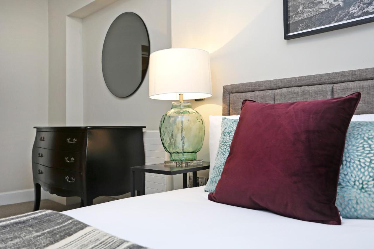 Joivy Beautiful 2 Bed Flat On The Royal Mile Apartment Edinburgh Bagian luar foto