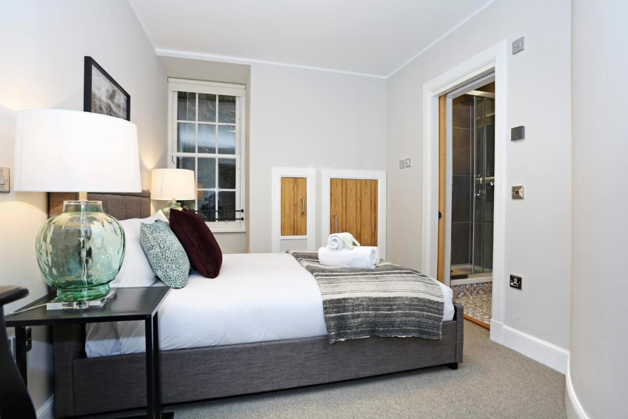 Joivy Refurbished Home On The Royal Mile Edinburgh Bagian luar foto