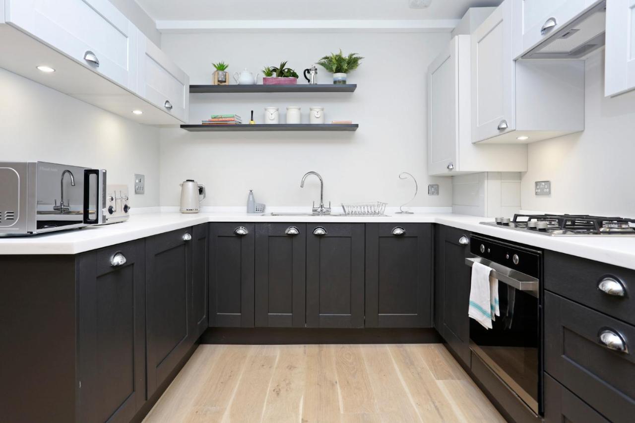 Joivy Refurbished Home On The Royal Mile Edinburgh Bagian luar foto