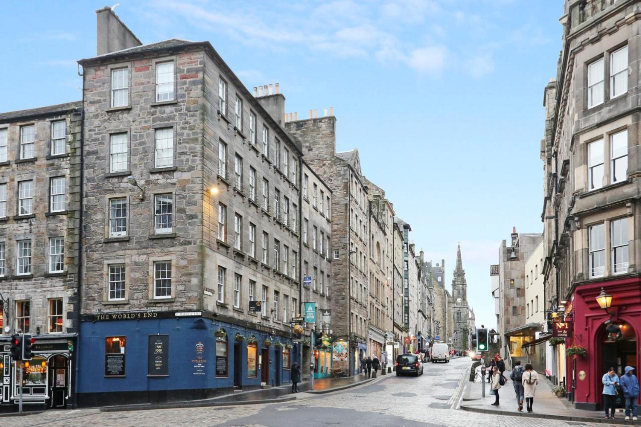 Joivy Refurbished Home On The Royal Mile Edinburgh Bagian luar foto